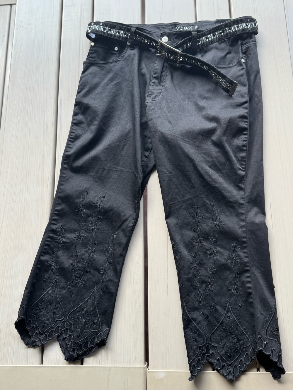 Black Scalloped Embroidered Crop Pants with Decorative Belt - Unknown Brand